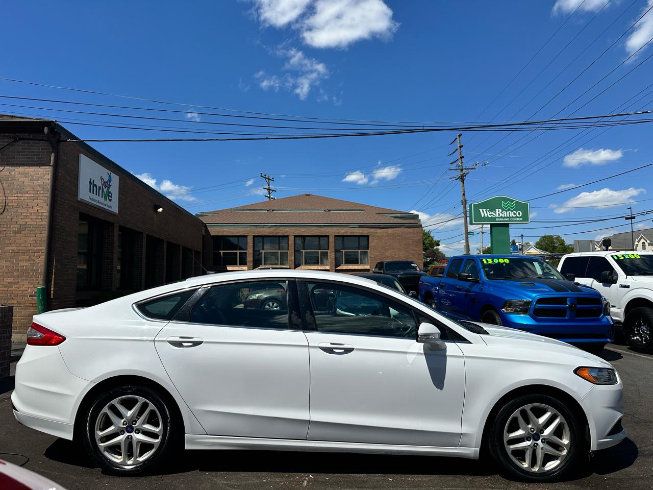 Ford Fusion SE 2016