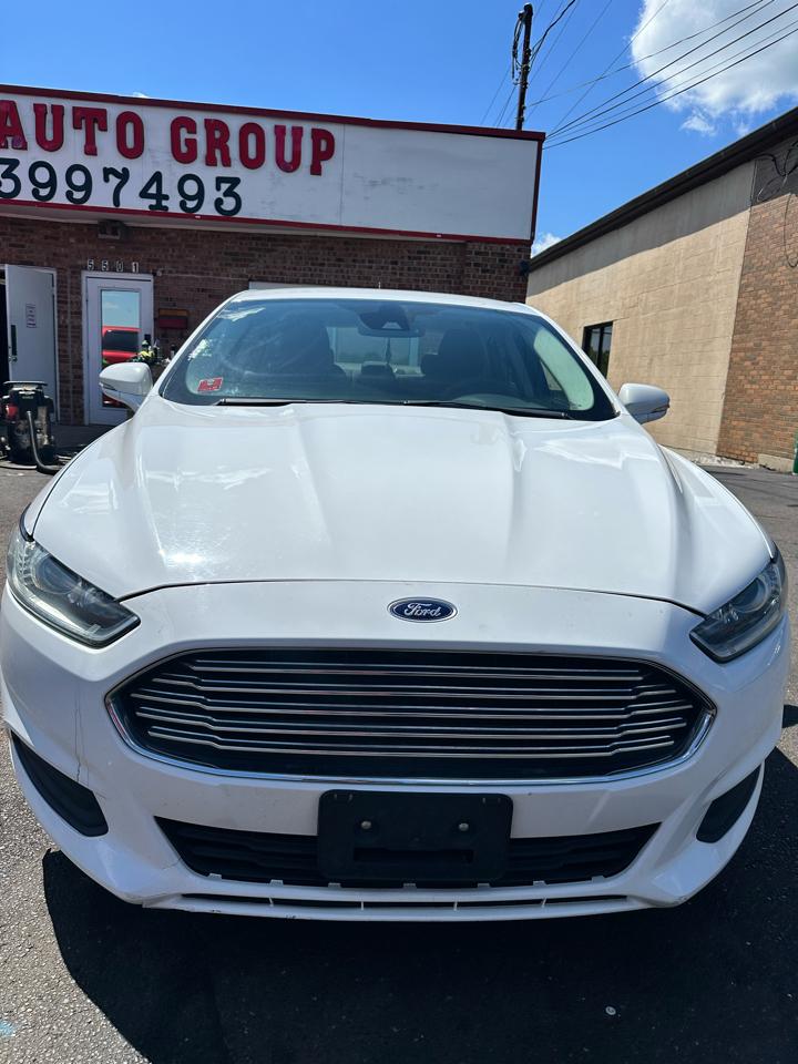 Ford Fusion SE 2016