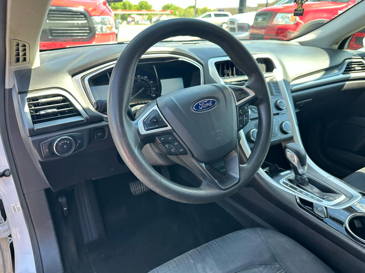 Ford Fusion SE 2016
