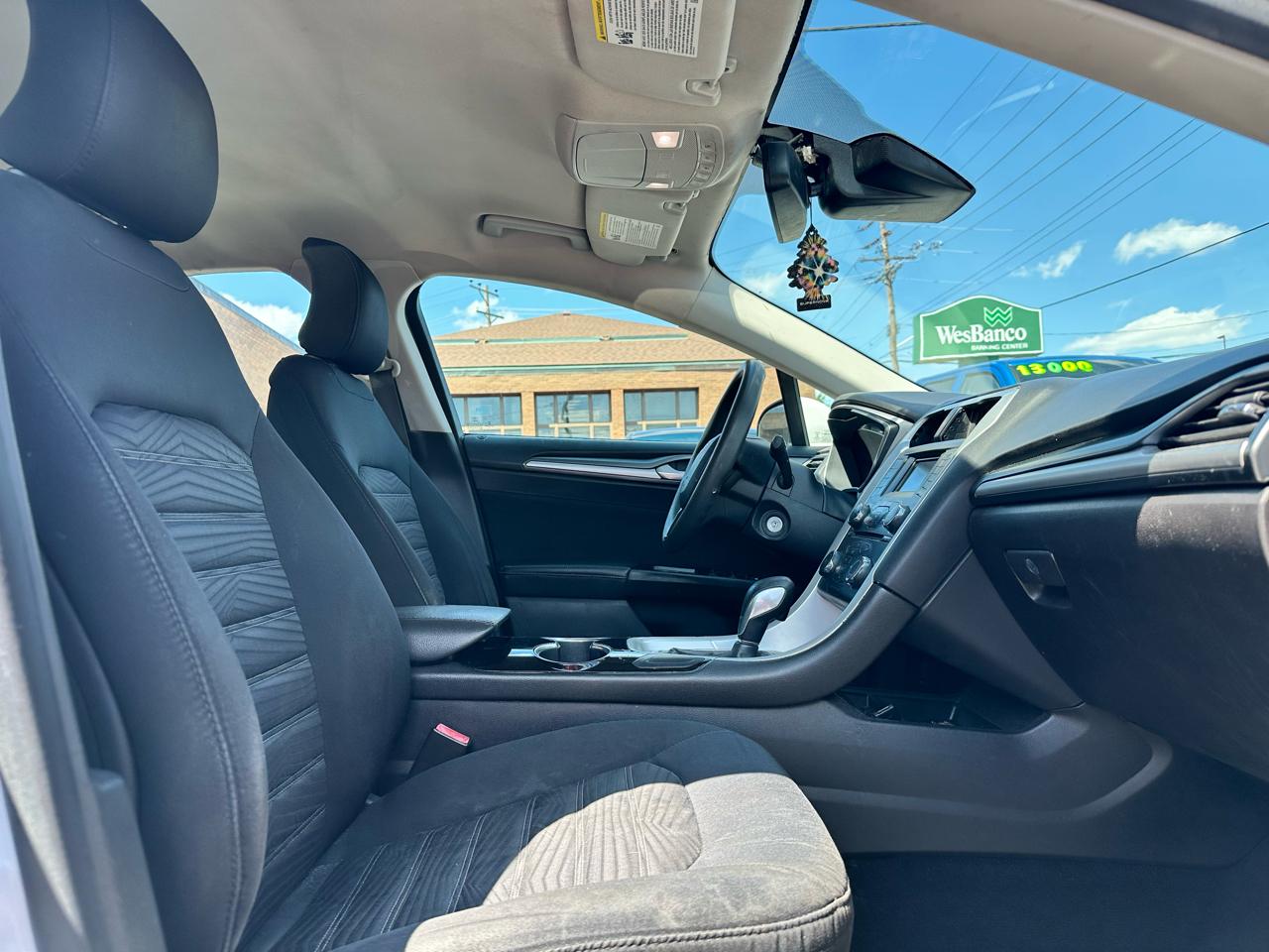 Ford Fusion SE 2016