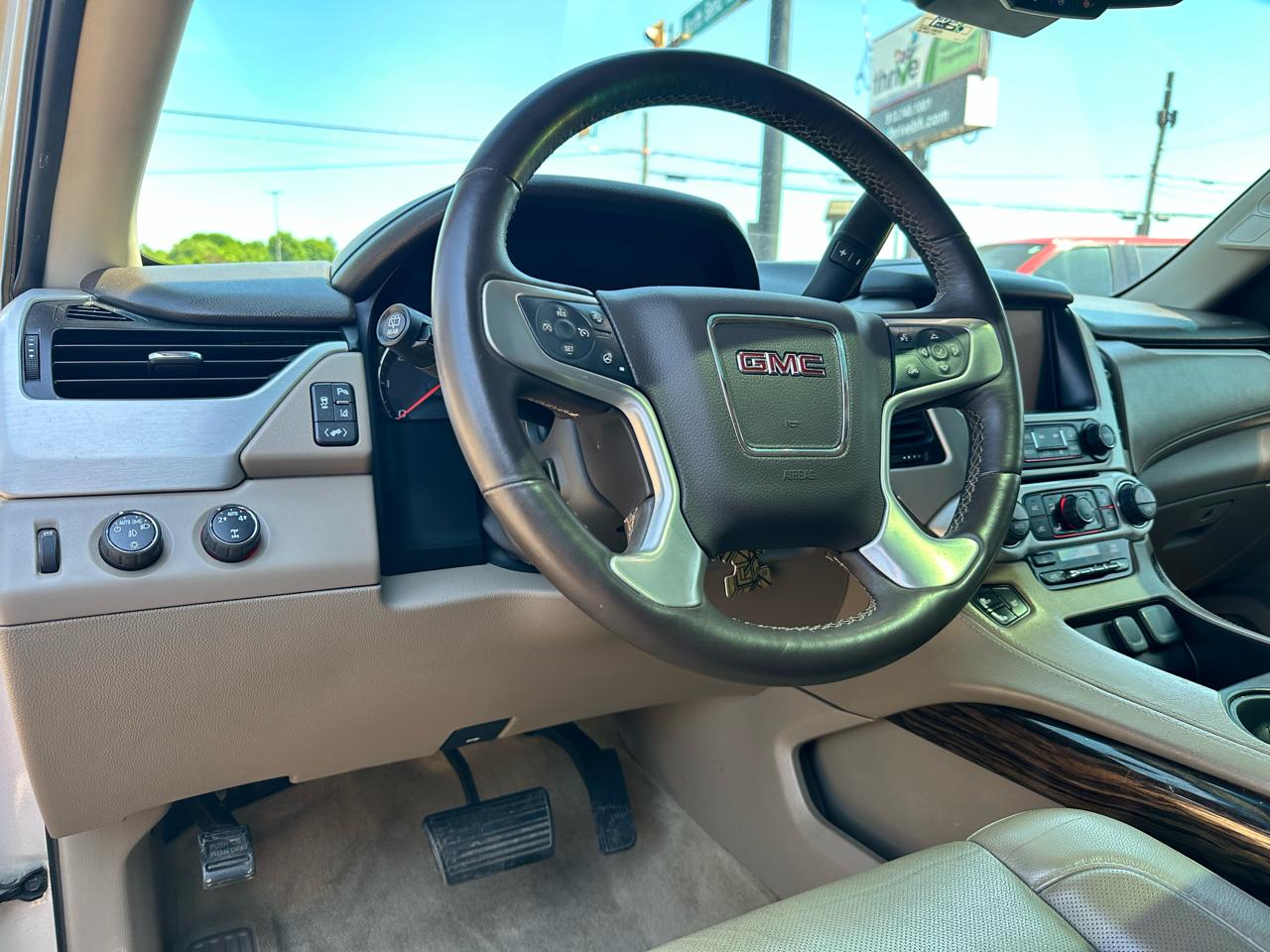 GMC Yukon SLT 4WD 2015