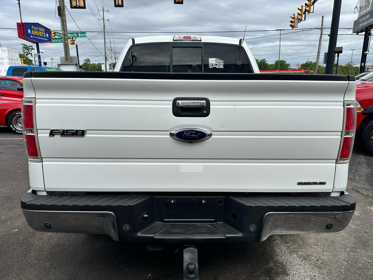 Ford F-150 4WD Reg Cab 145" XLT 2011