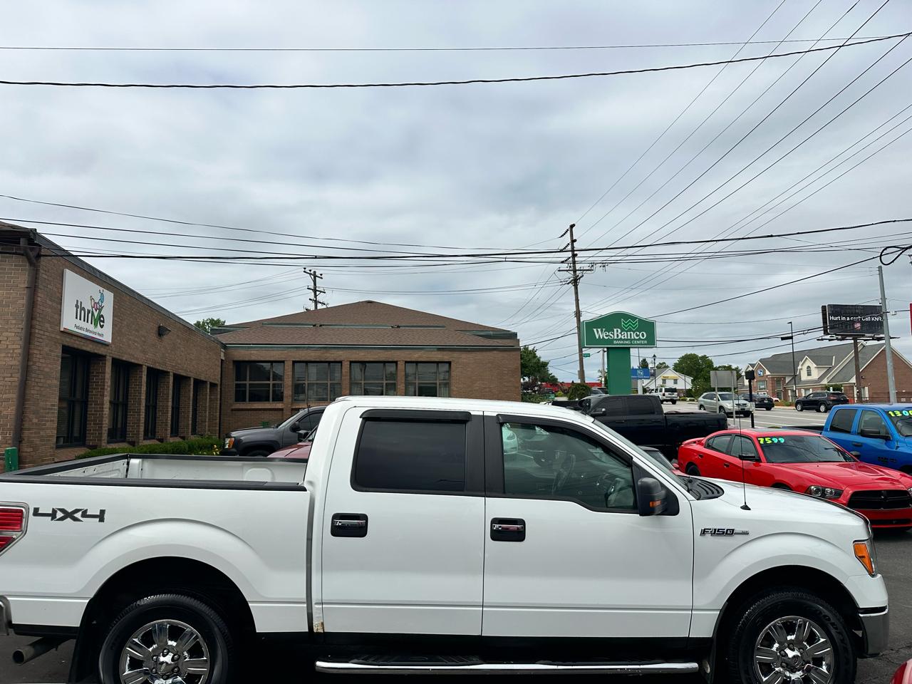 Ford F-150 4WD Reg Cab 145" XLT 2011