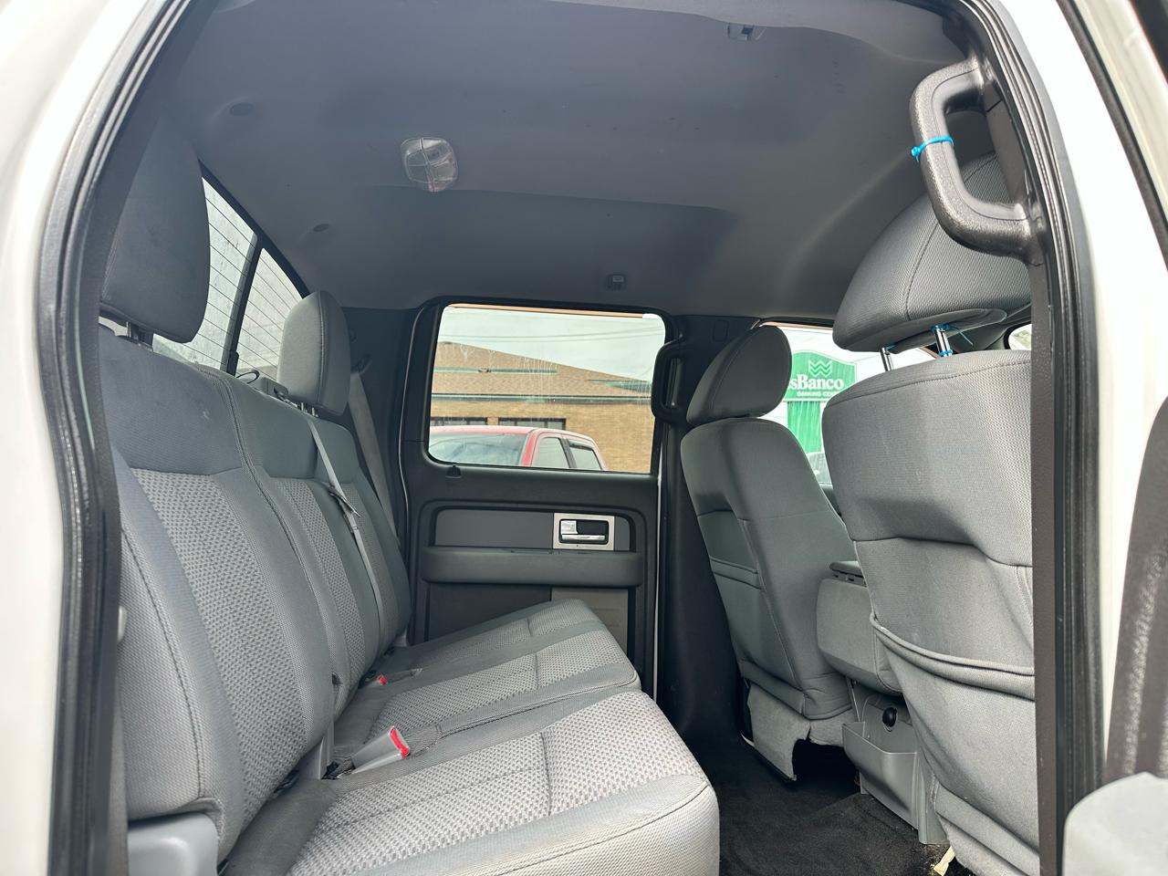 Ford F-150 4WD Reg Cab 145" XLT 2011