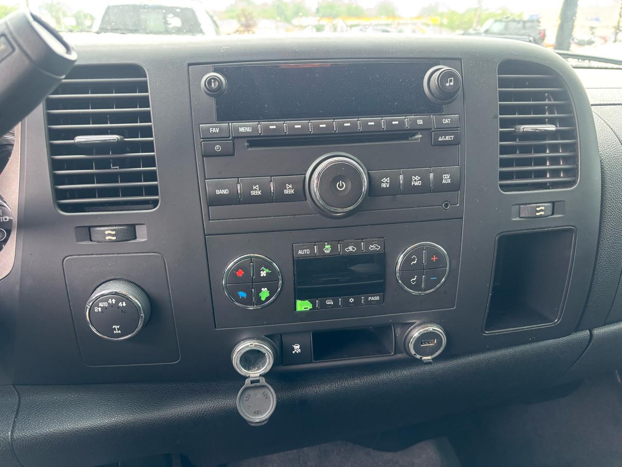 GMC Sierra 1500 SLE Crew Cab 4WD 2010
