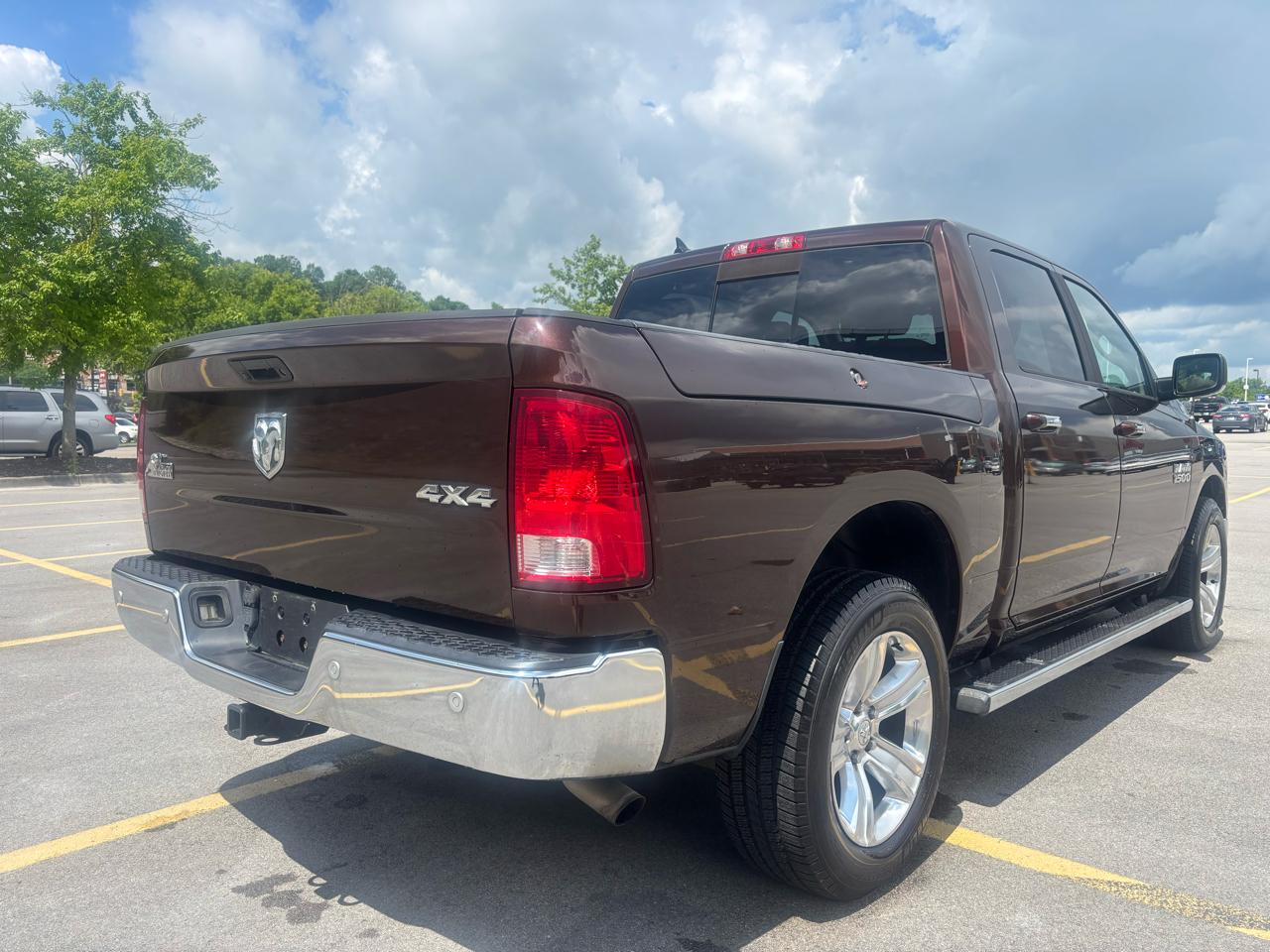 RAM 1500 SLT Crew Cab SWB 4WD 2014