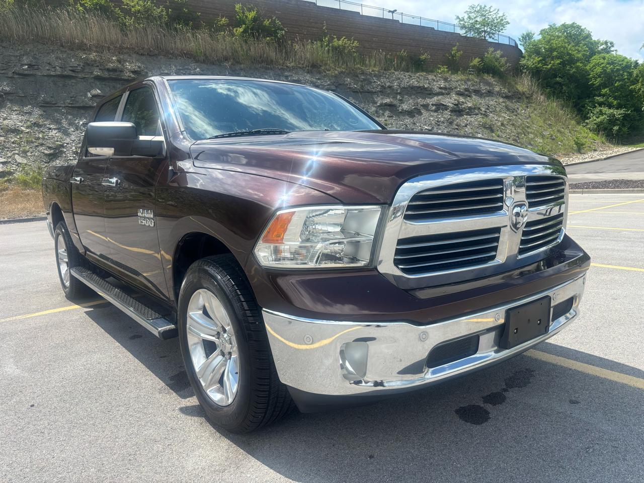 RAM 1500 SLT Crew Cab SWB 4WD 2014