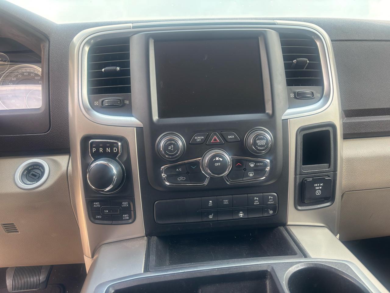 RAM 1500 SLT Crew Cab SWB 4WD 2014