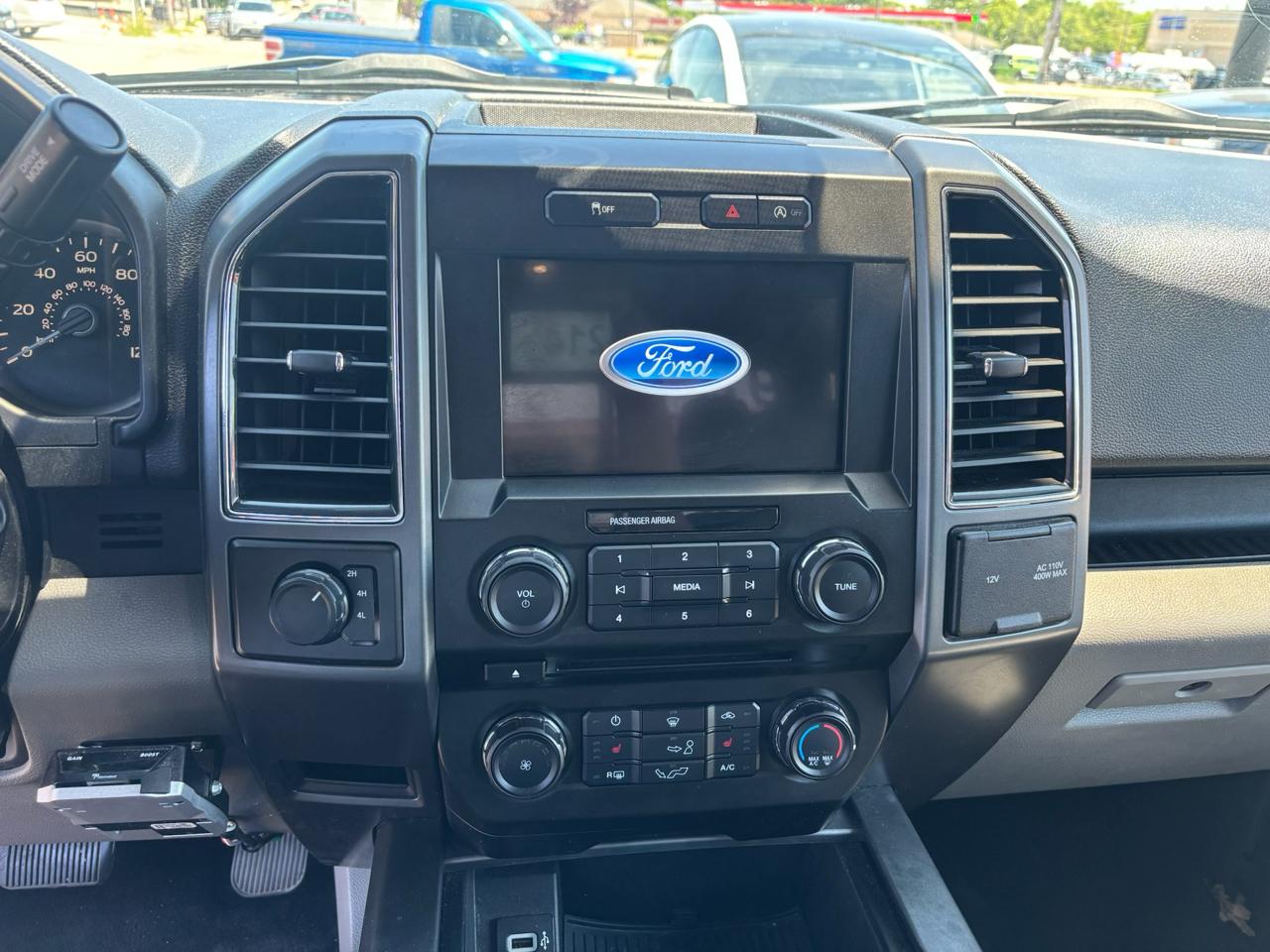 Ford F-150 4WD SuperCrew 139" XLT 2018