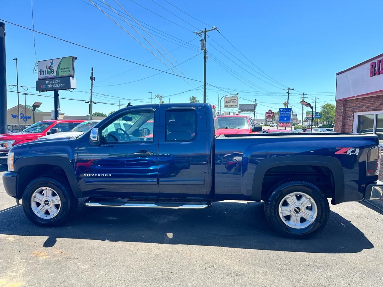 Chevrolet Silverado 1500 4WD Crew Cab 143.5" LT 2011