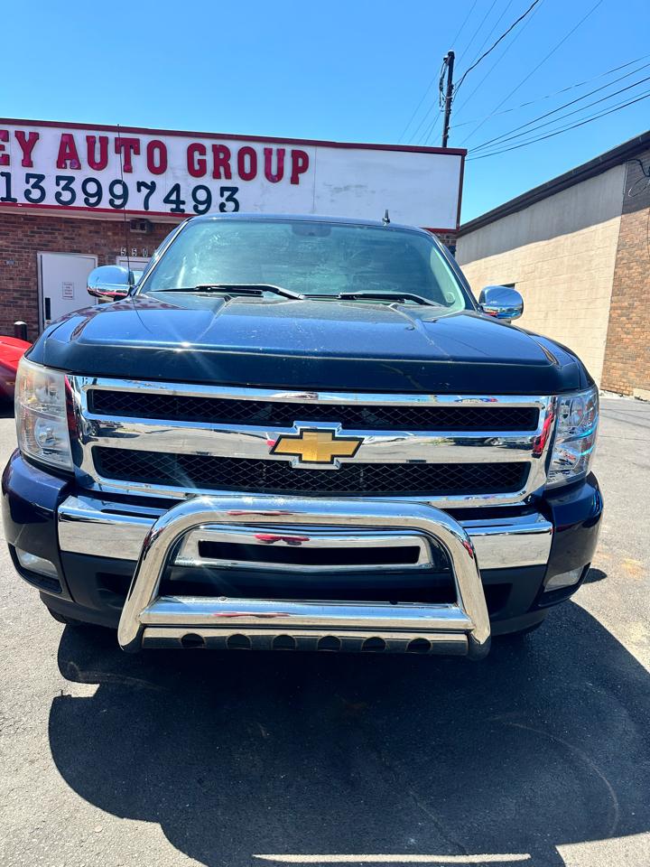 Chevrolet Silverado 1500 4WD Crew Cab 143.5" LT 2011