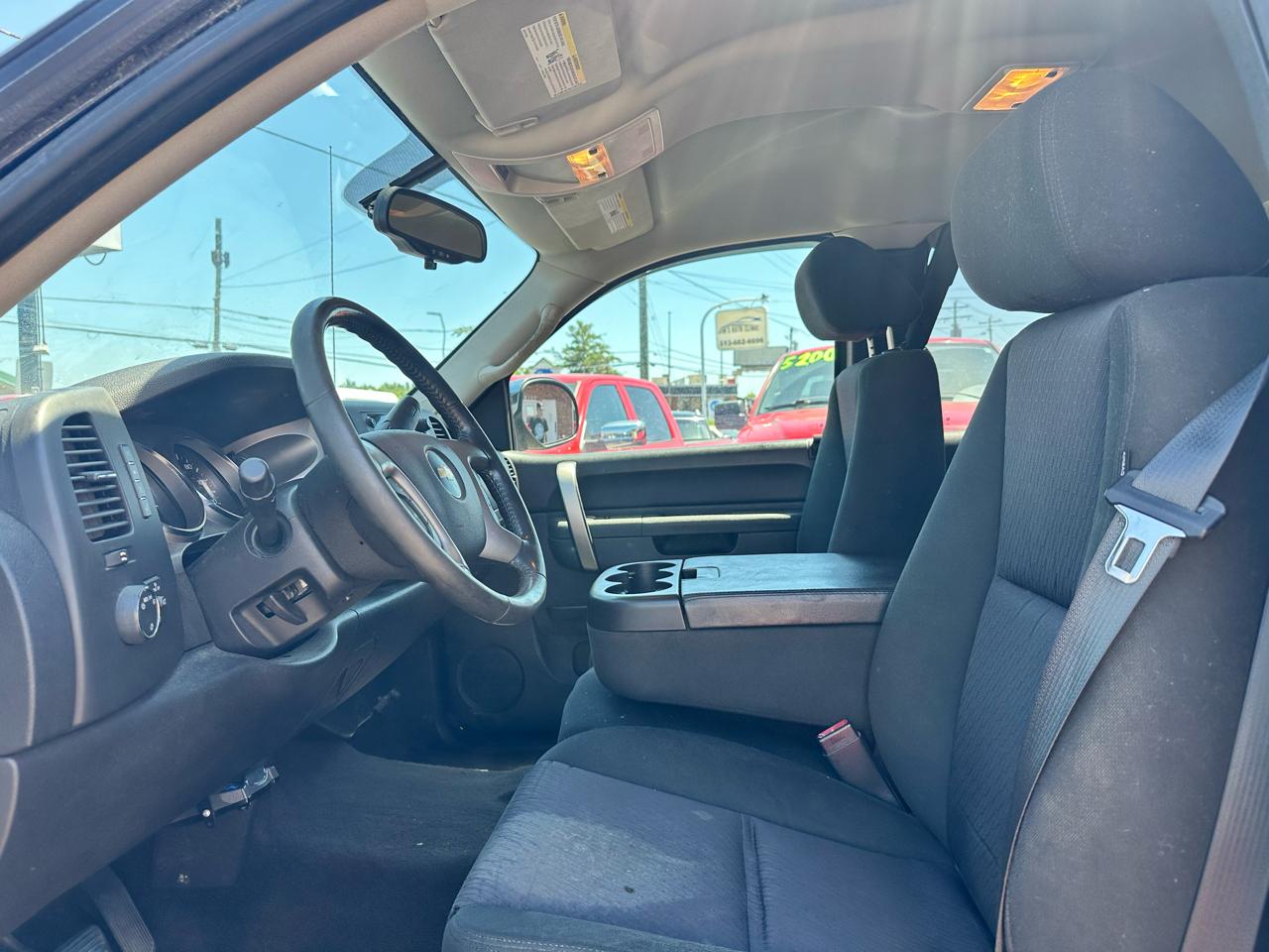 Chevrolet Silverado 1500 4WD Crew Cab 143.5" LT 2011