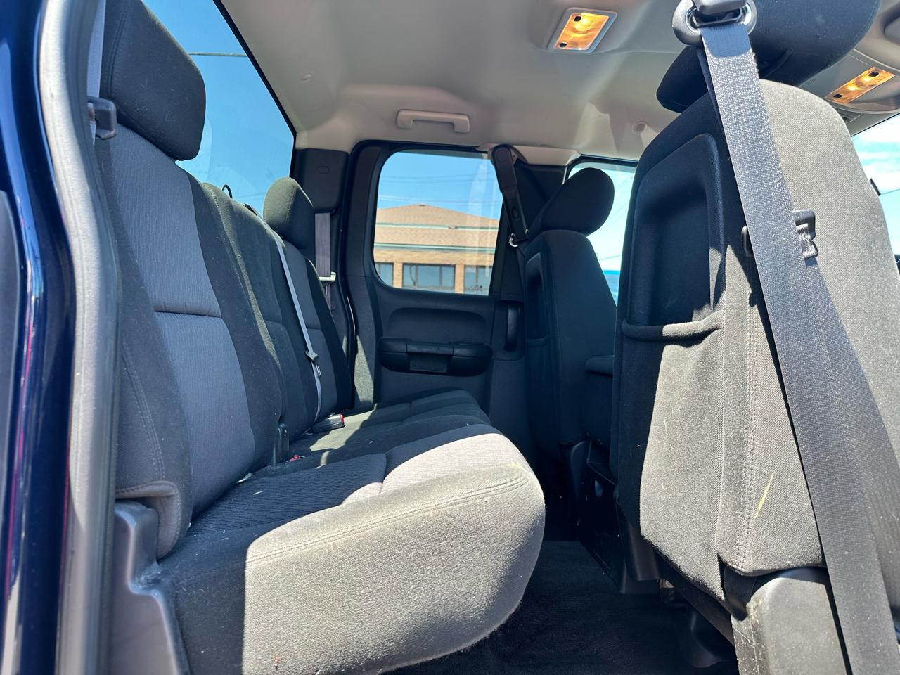 Chevrolet Silverado 1500 4WD Crew Cab 143.5" LT 2011