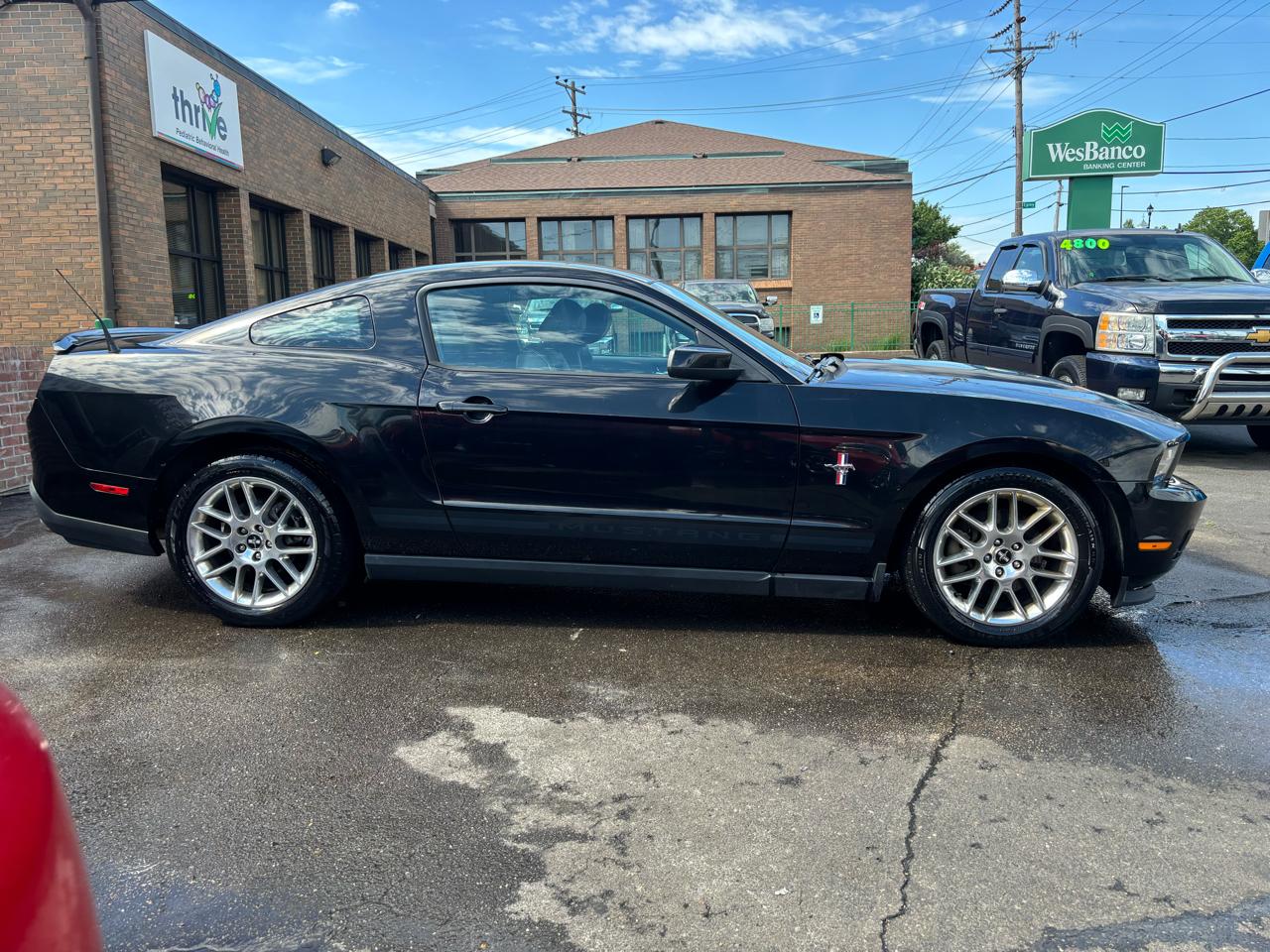 Ford Mustang V6 Coupe 2012