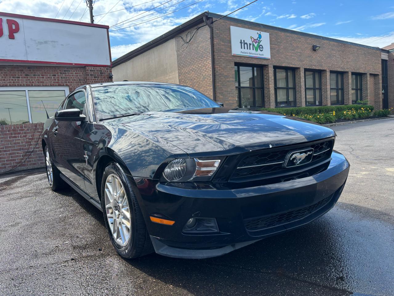 Ford Mustang V6 Coupe 2012