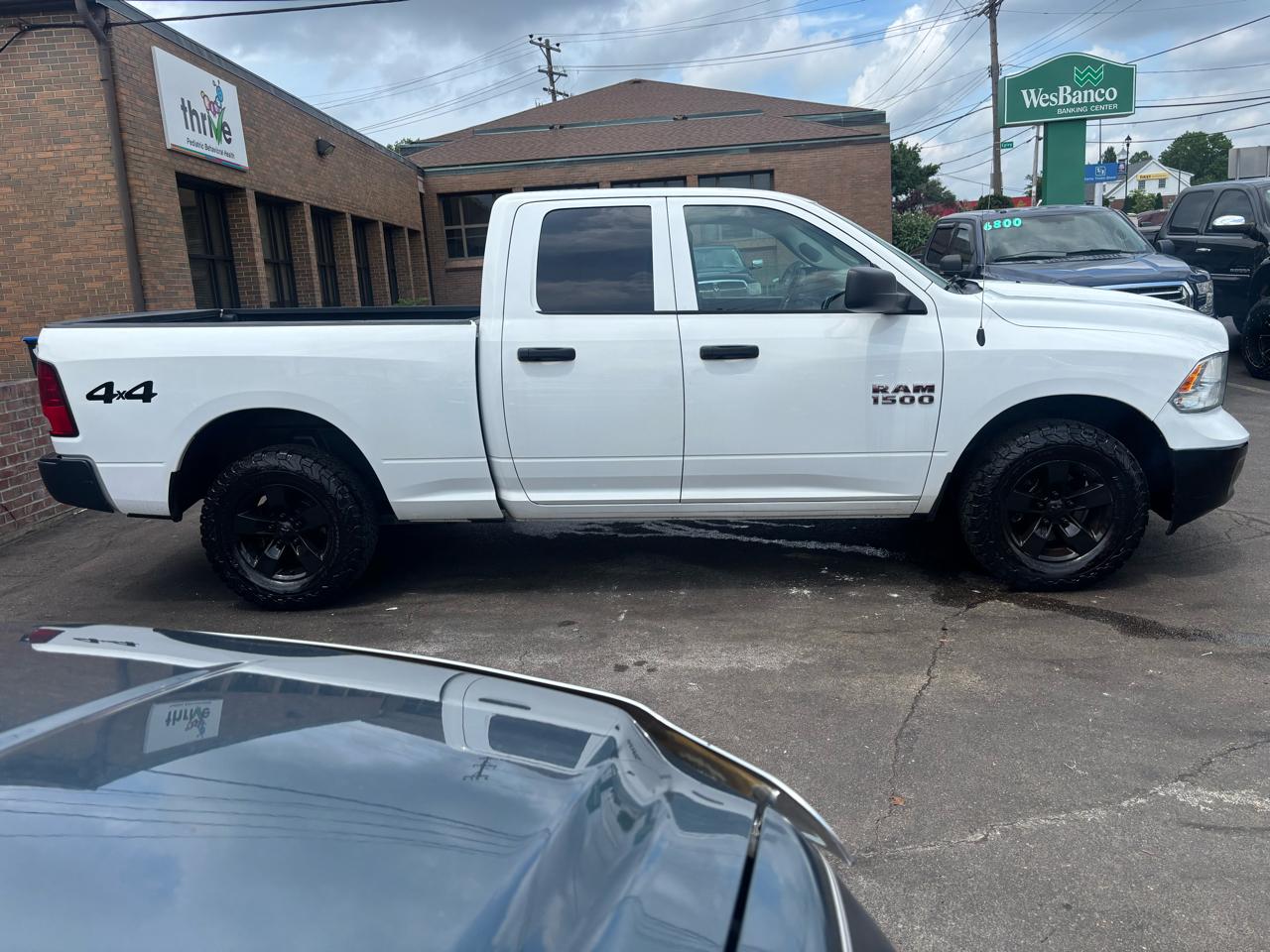 RAM 1500 4WD Crew Cab 140.5" Outdoorsman 2018