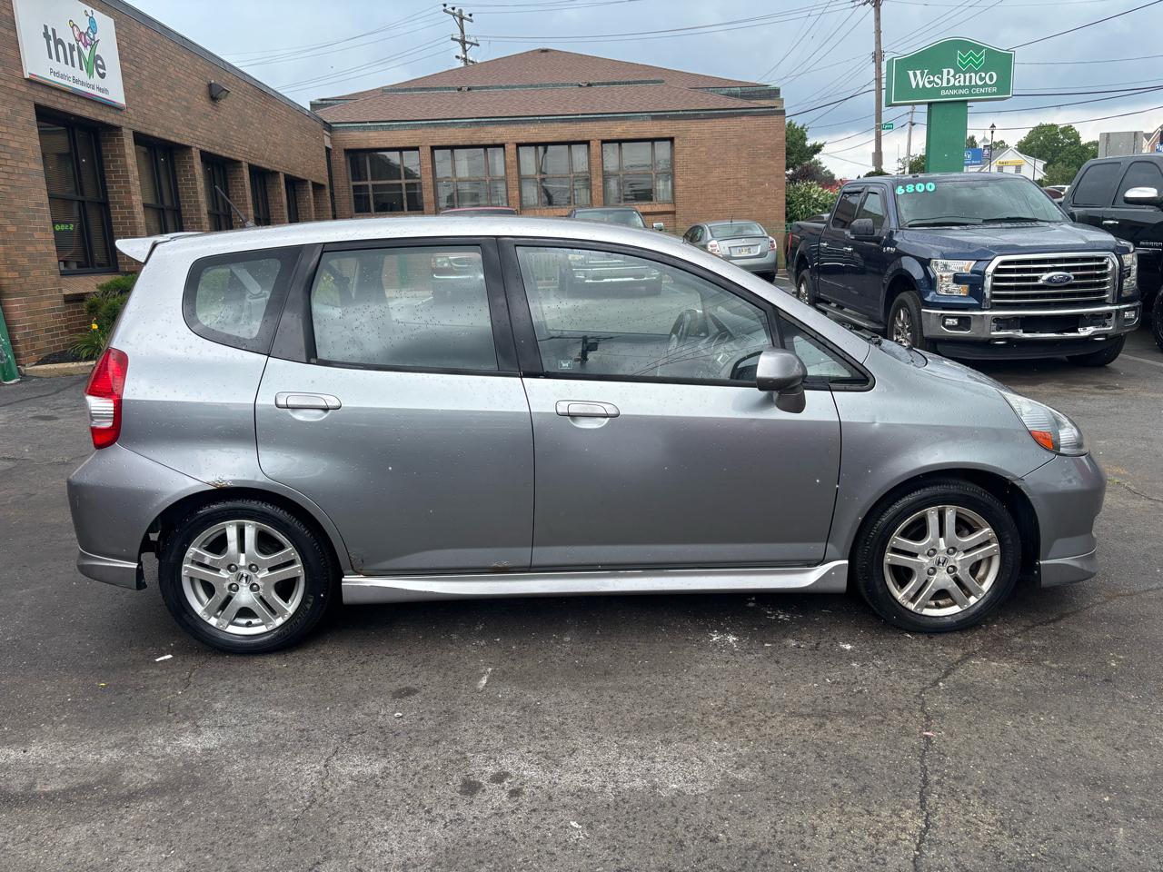 Honda Fit Sport 5-Speed MT 2007