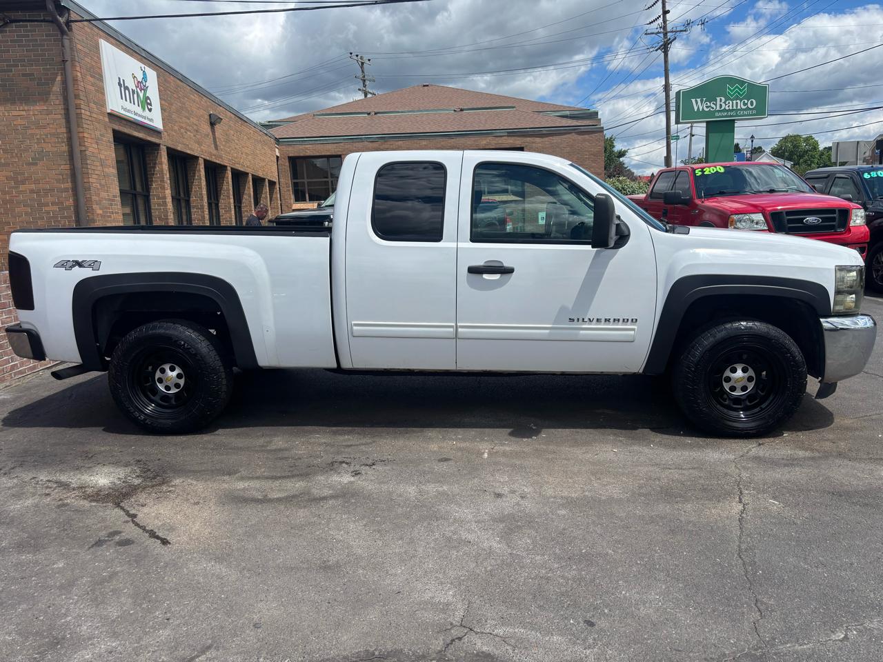 Chevrolet Silverado 1500 4WD Crew Cab 147" LT 2013