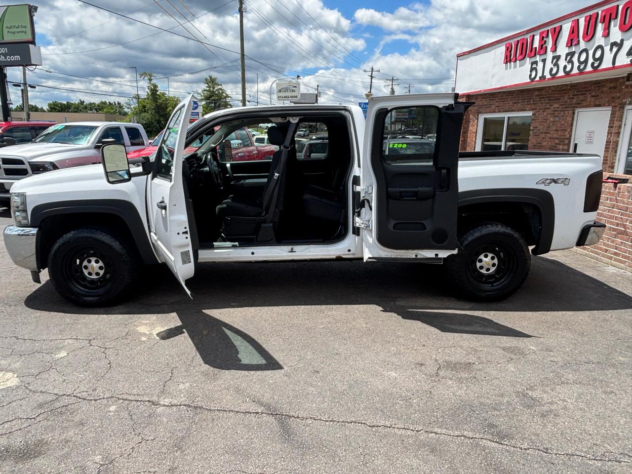 Chevrolet Silverado 1500 4WD Crew Cab 147" LT 2013