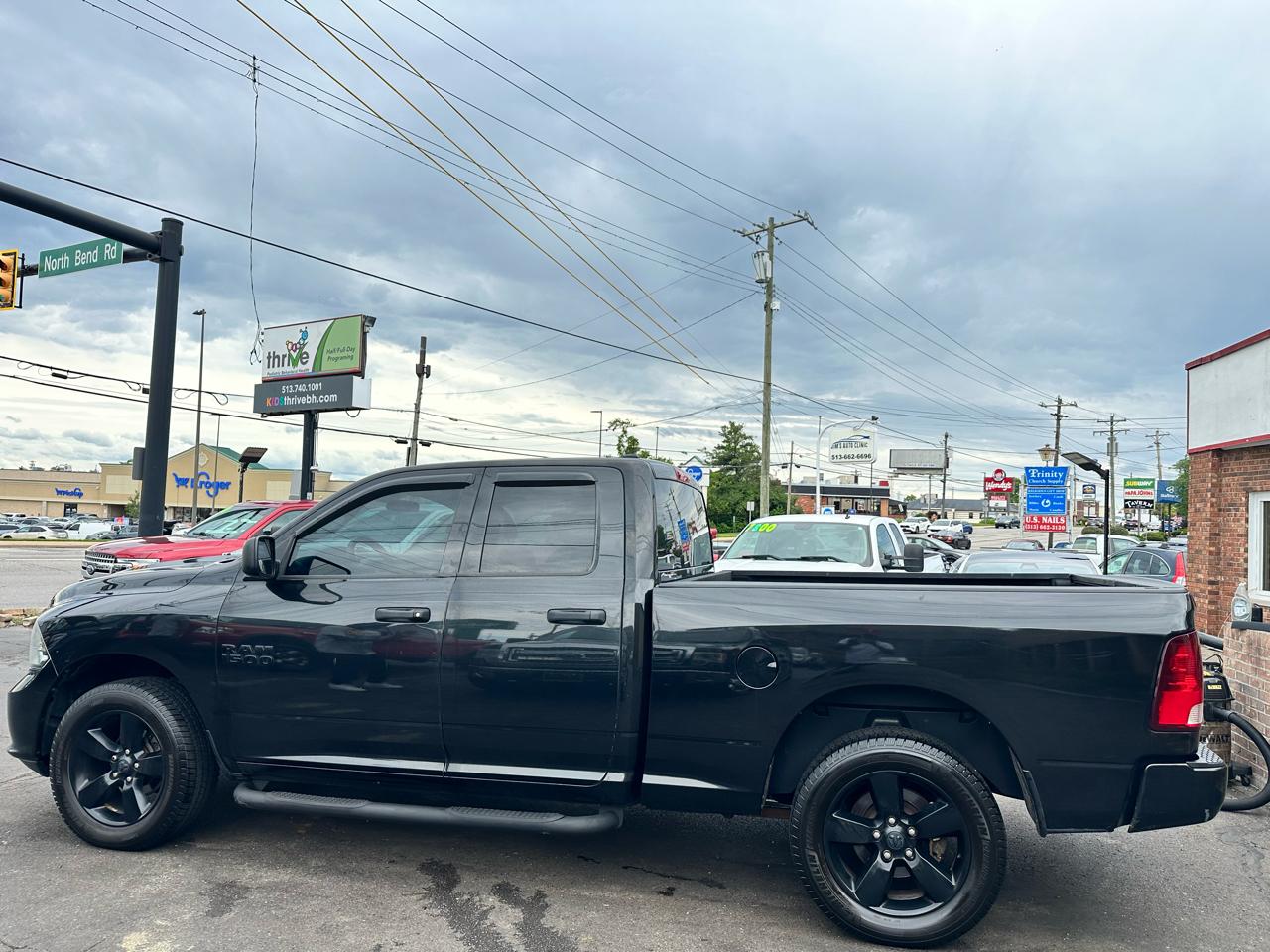RAM 1500 Tradesman Quad Cab 4WD 2017