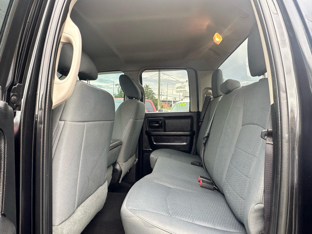 RAM 1500 Tradesman Quad Cab 4WD 2017