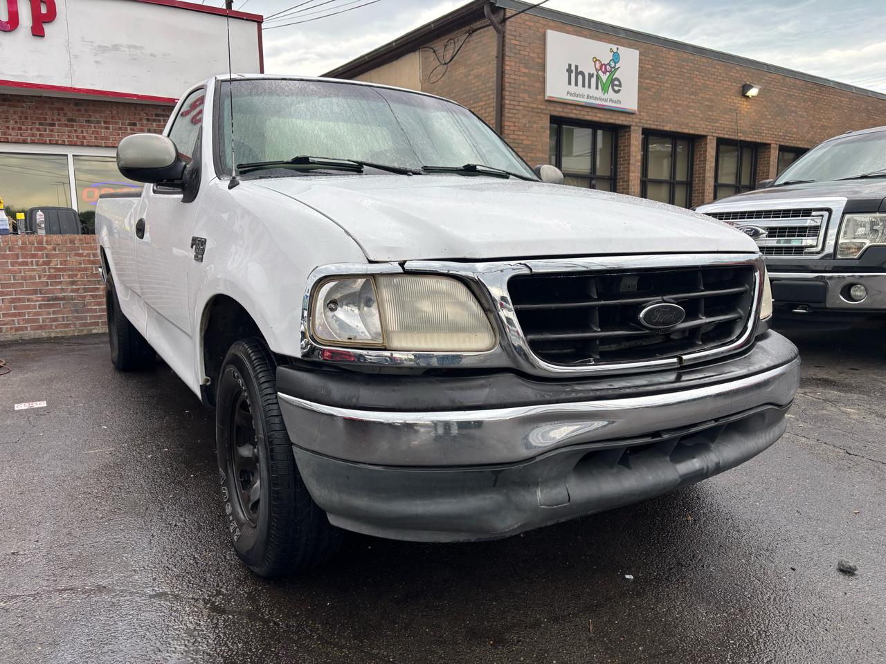 Ford F-150 WS Reg. Cab Long Bed 2WD 2000