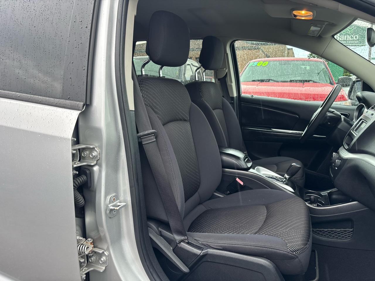 Dodge Journey SXT AWD 2012