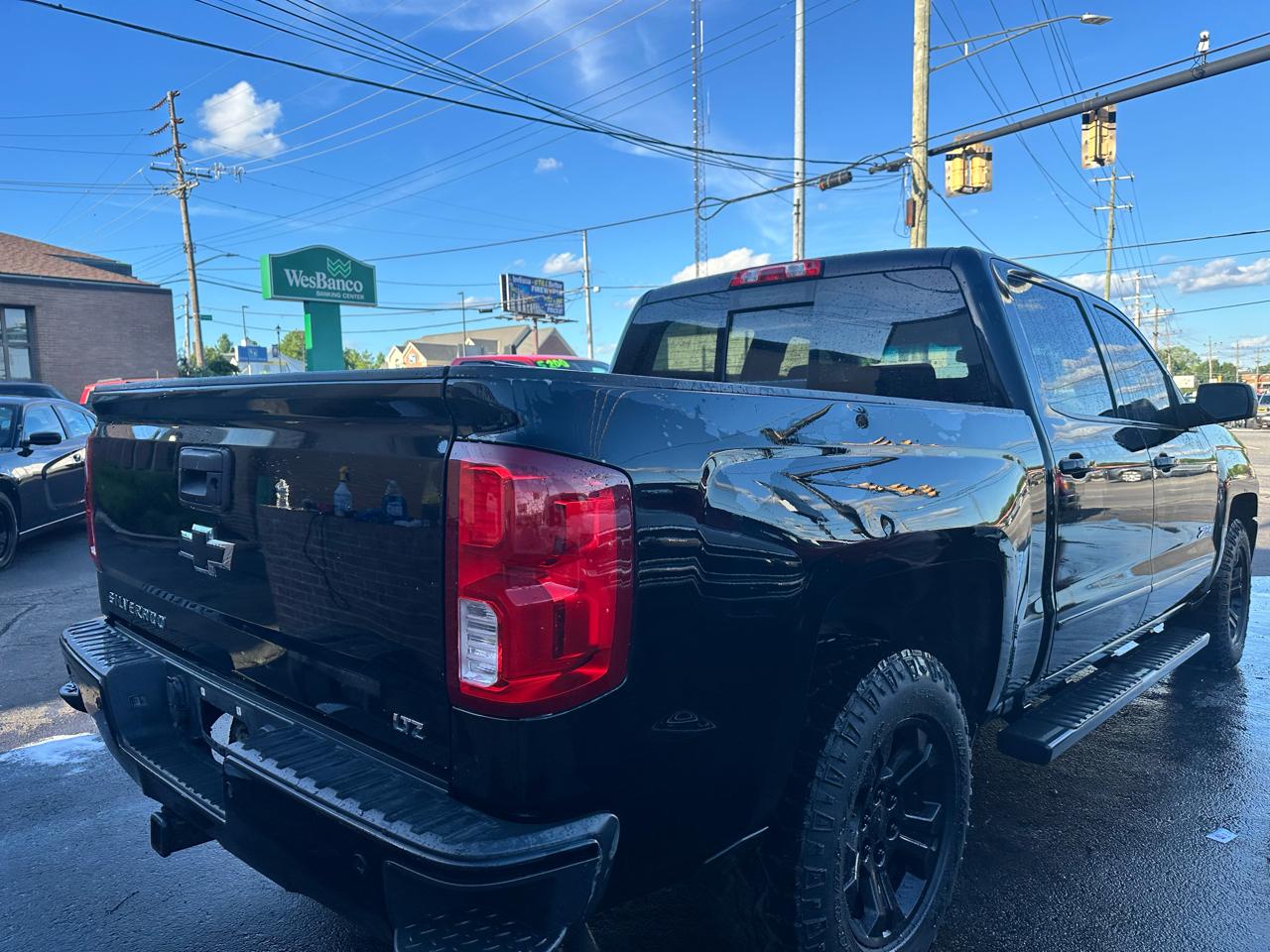 Chevrolet Silverado 1500 4WD Crew Cab 143.5" LTZ 2017