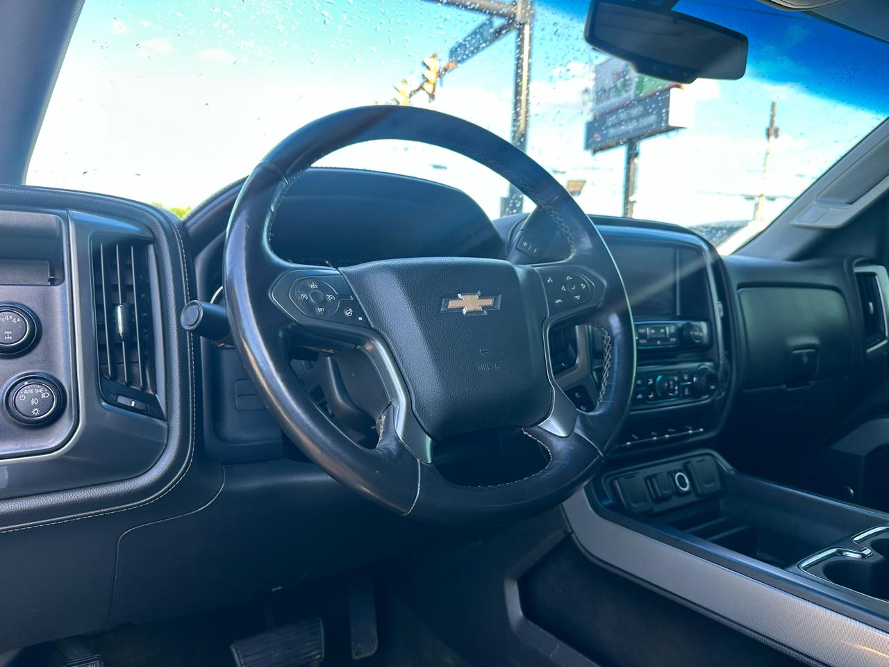 Chevrolet Silverado 1500 4WD Crew Cab 143.5" LTZ 2017