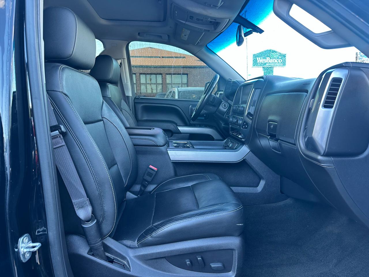 Chevrolet Silverado 1500 4WD Crew Cab 143.5" LTZ 2017
