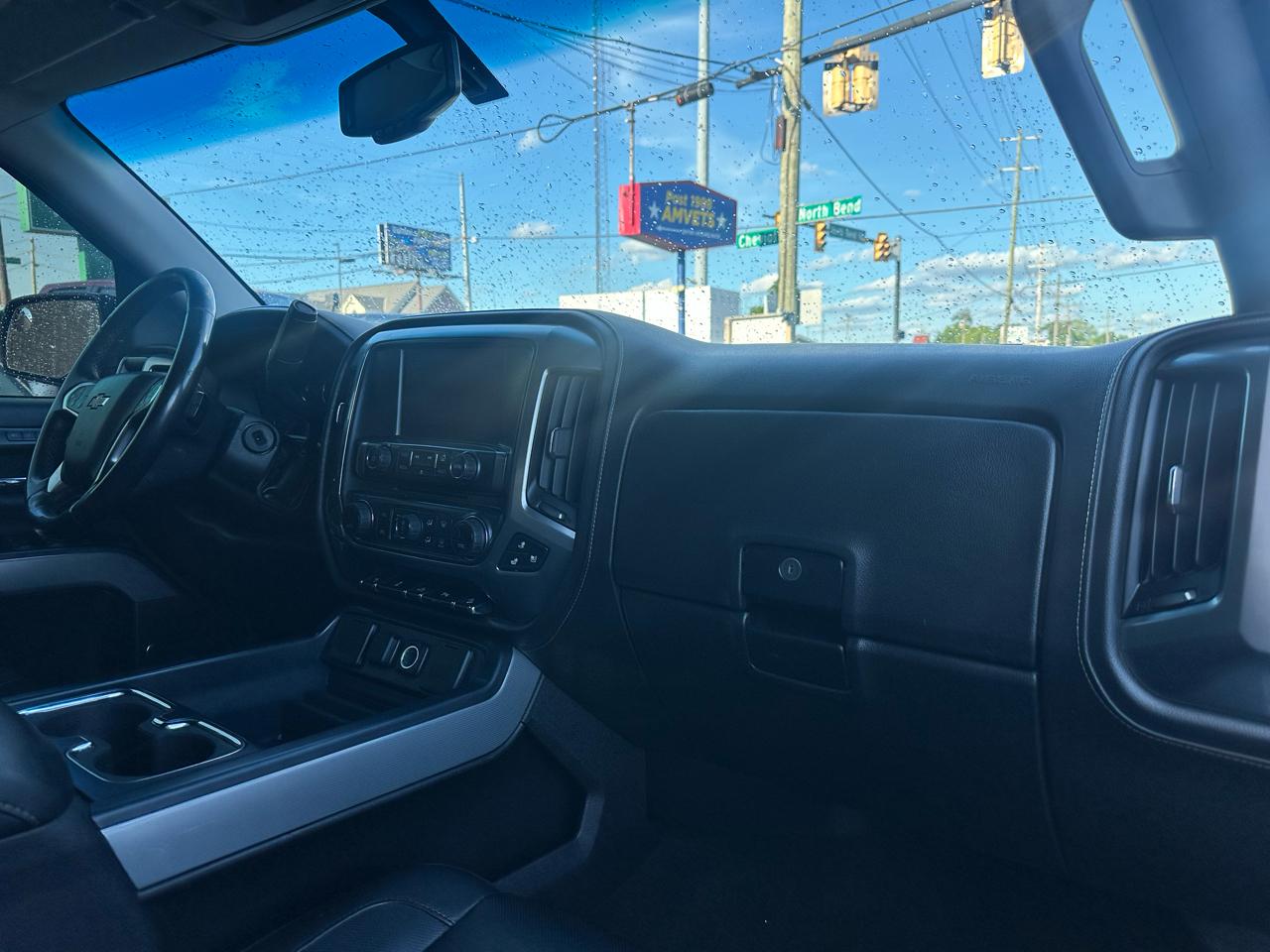 Chevrolet Silverado 1500 4WD Crew Cab 143.5" LTZ 2017