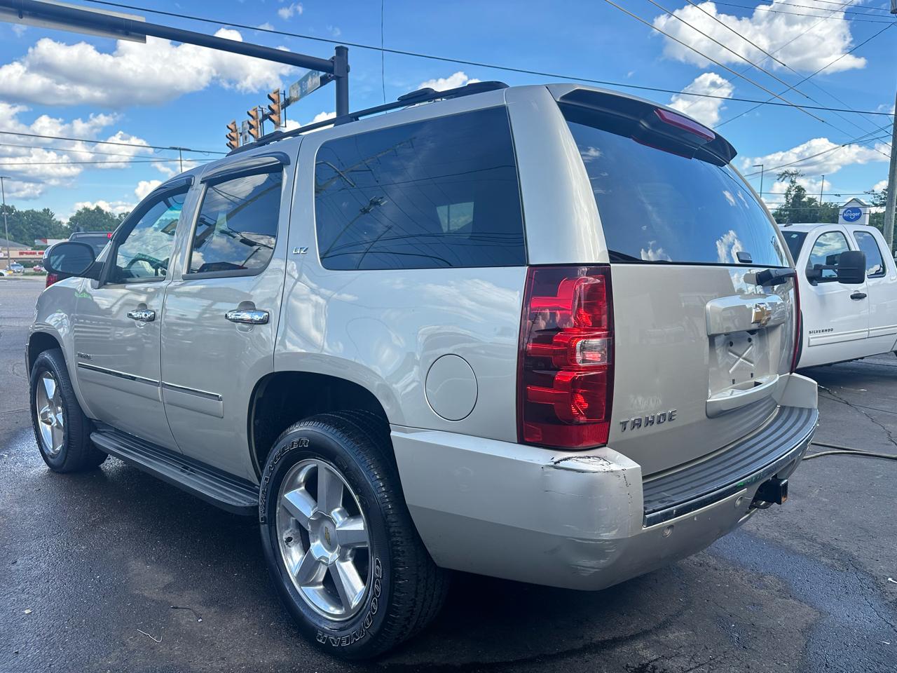 Chevrolet Tahoe LTZ 4WD 2013