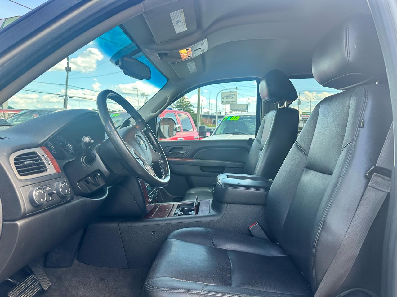 Chevrolet Tahoe LTZ 4WD 2013