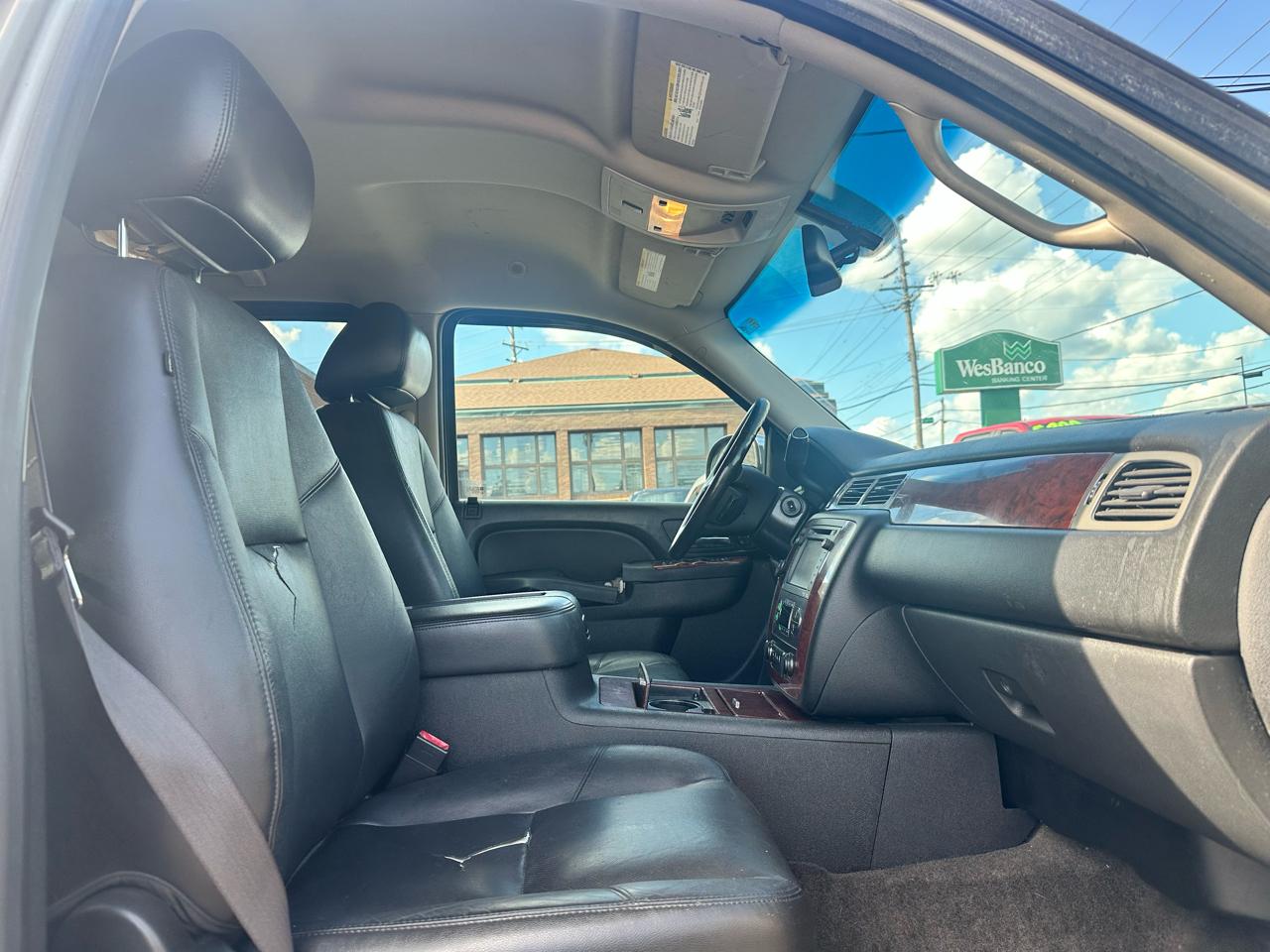 Chevrolet Tahoe LTZ 4WD 2013