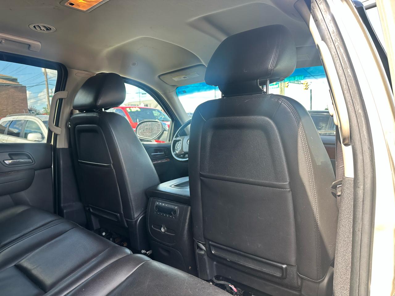 Chevrolet Tahoe LTZ 4WD 2013