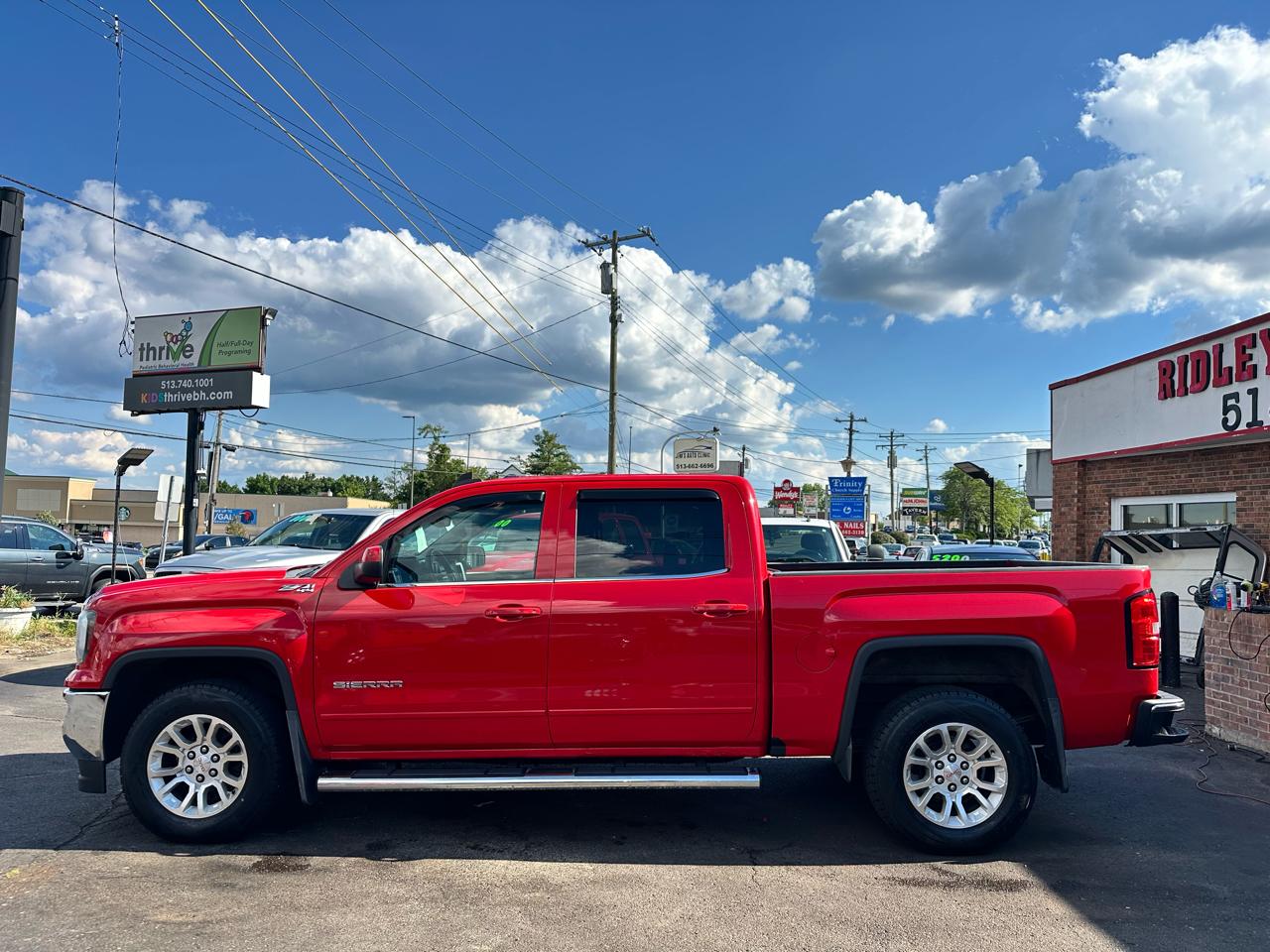 GMC Sierra 1500 SLE Crew Cab Long Box 4WD 2017