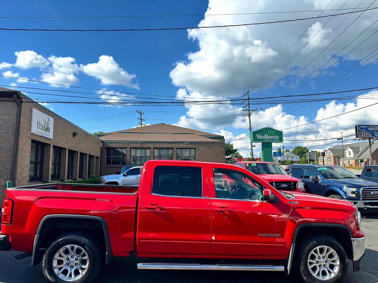 GMC Sierra 1500 SLE Crew Cab Long Box 4WD 2017
