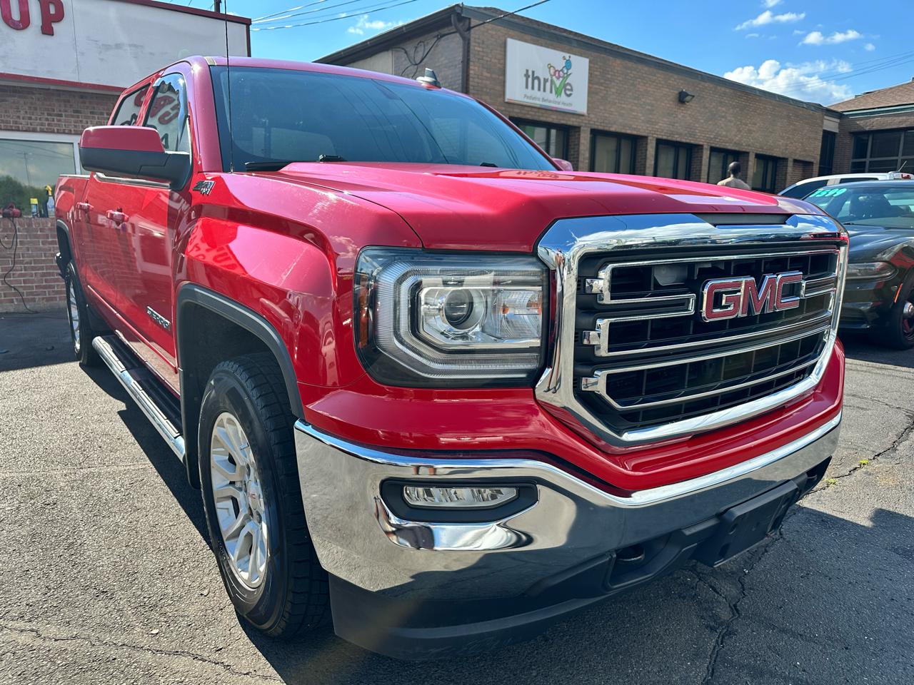 GMC Sierra 1500 SLE Crew Cab Long Box 4WD 2017