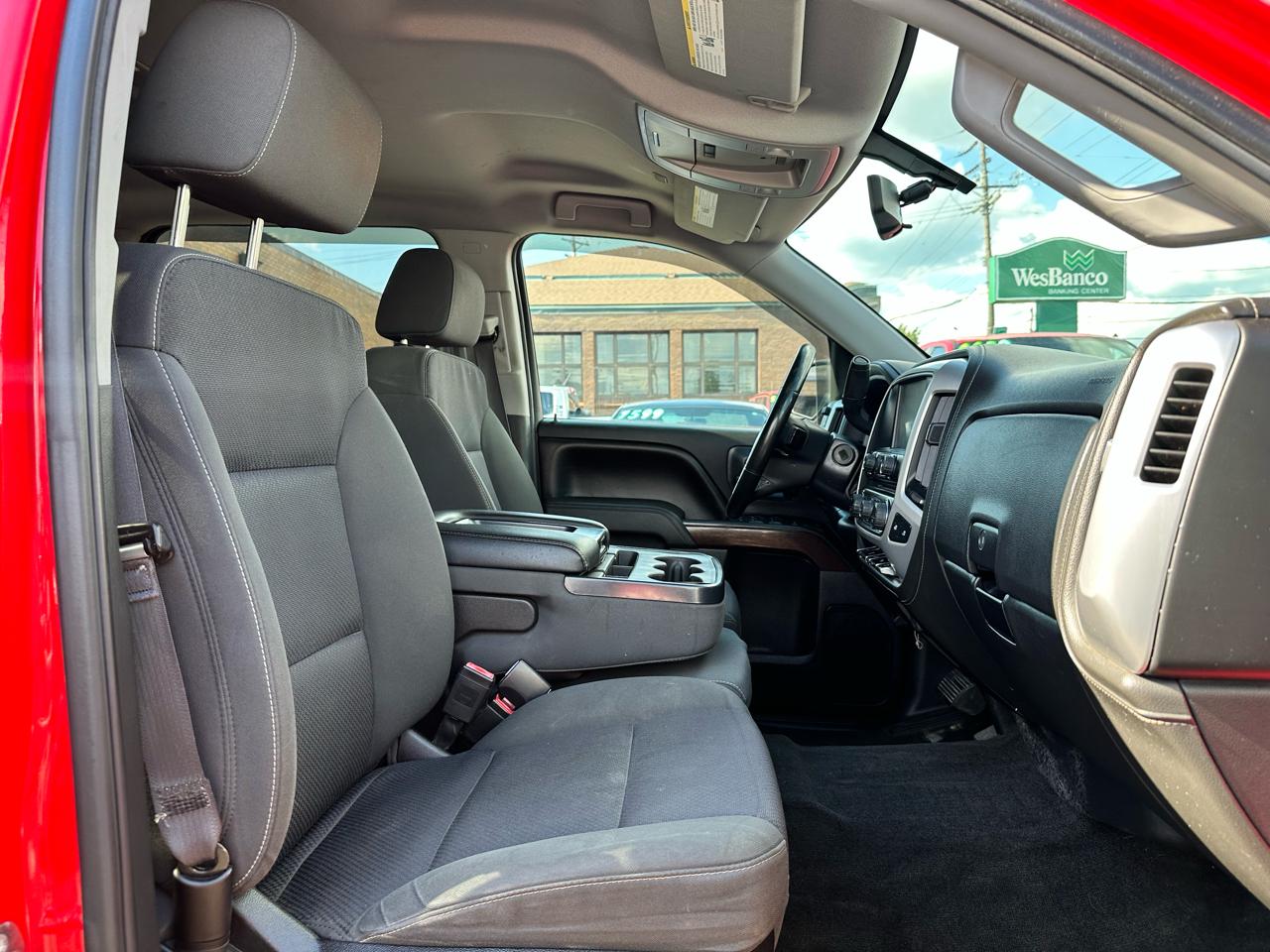 GMC Sierra 1500 SLE Crew Cab Long Box 4WD 2017