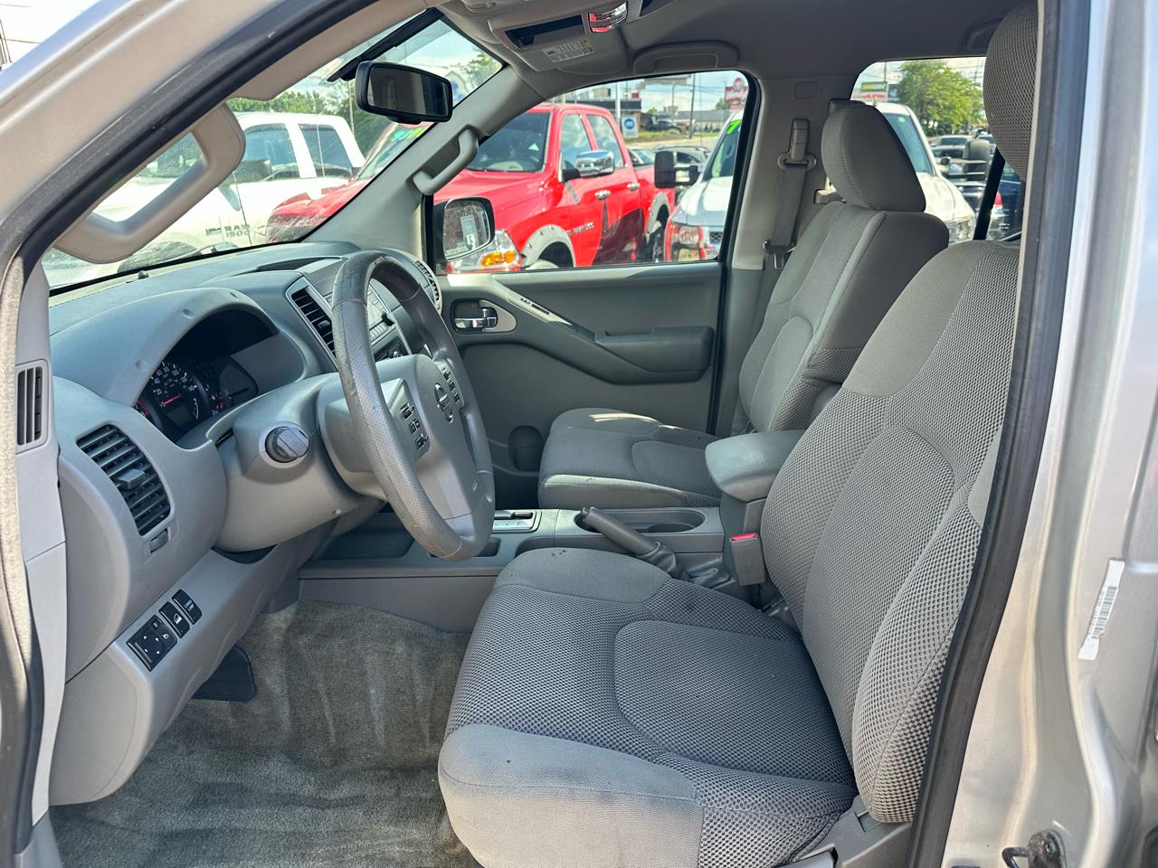 Nissan Frontier PRO-4X Crew Cab 4WD 2014