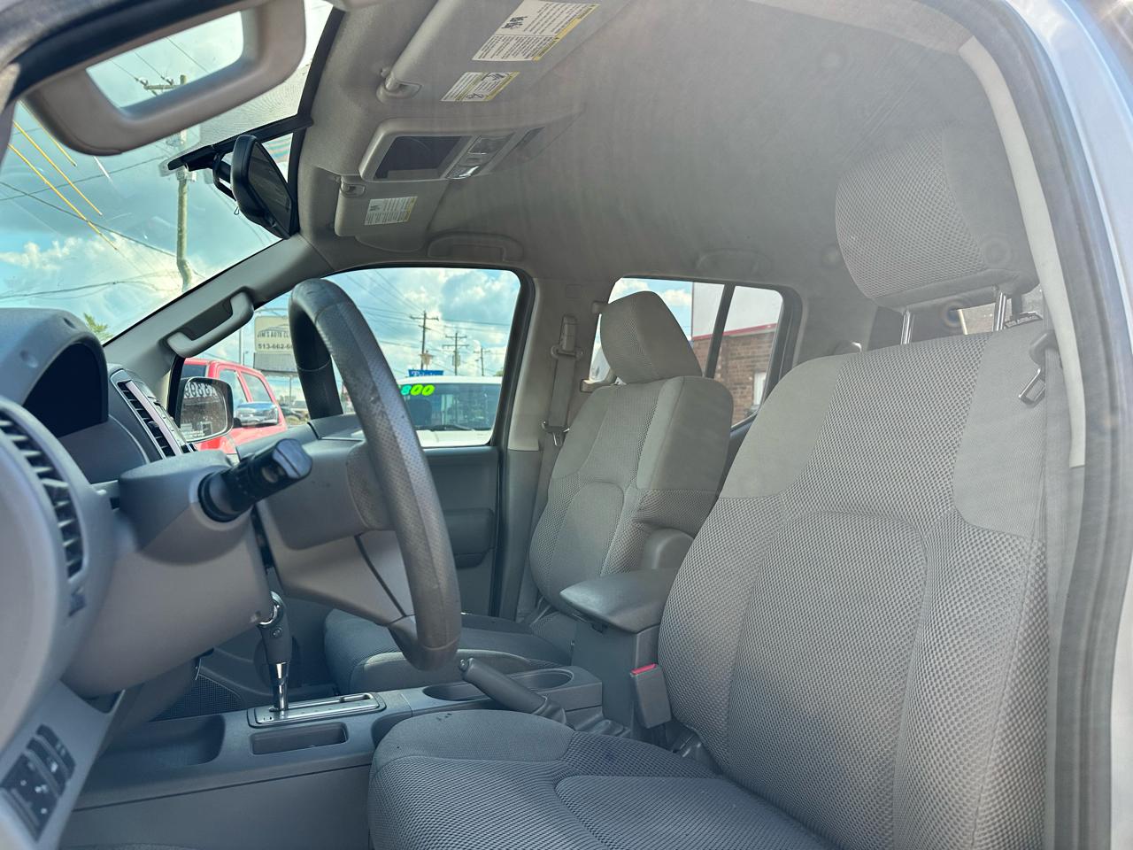Nissan Frontier PRO-4X Crew Cab 4WD 2014