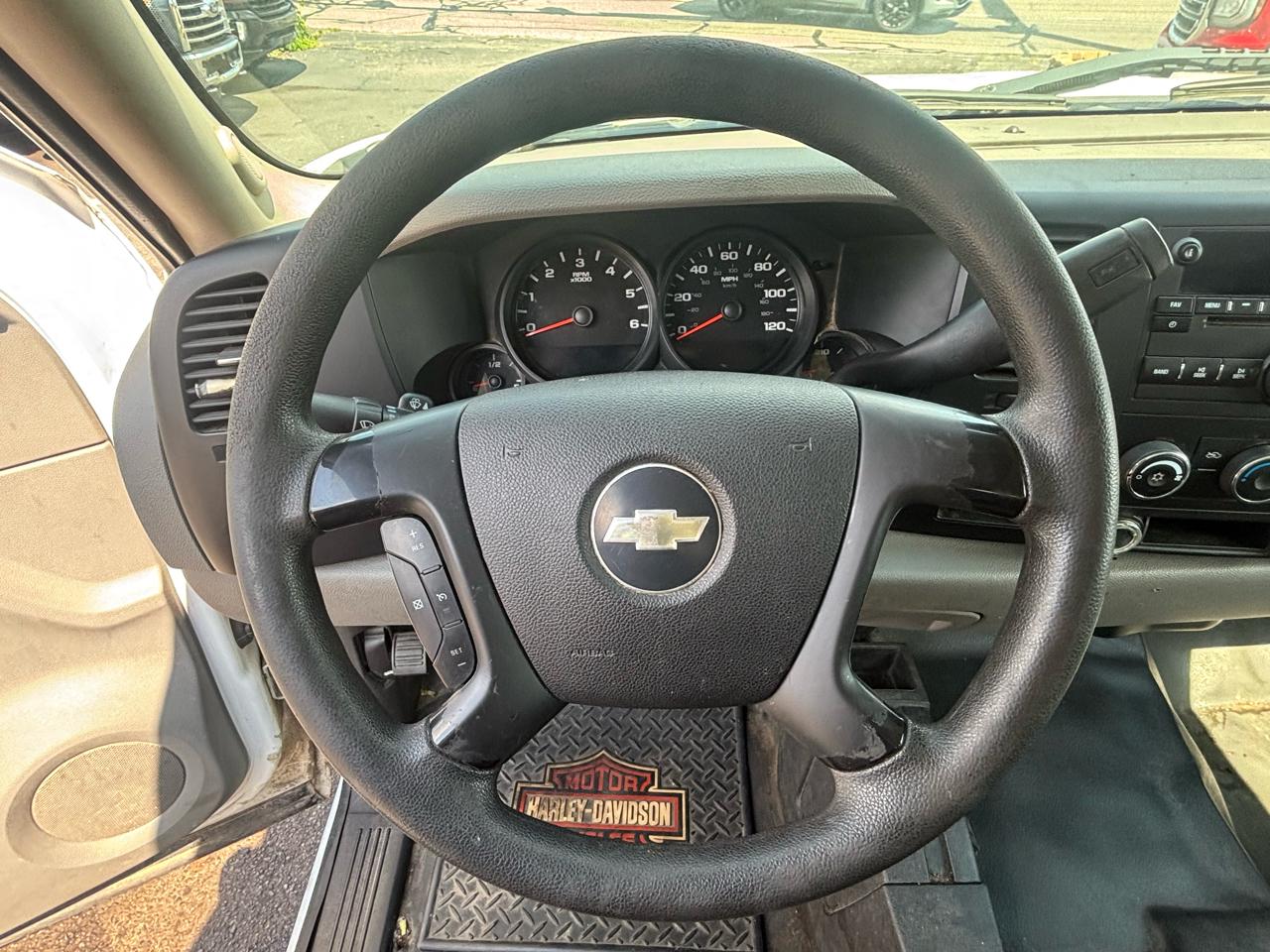 Chevrolet Silverado 1500 Work Truck Ext. Cab Std. Box 4WD 2008
