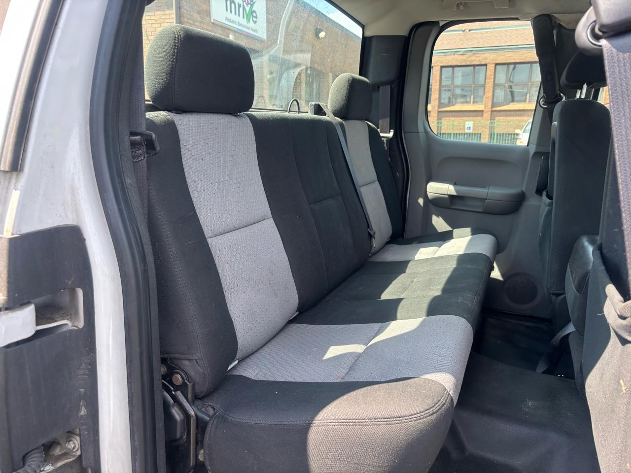 Chevrolet Silverado 1500 Work Truck Ext. Cab Std. Box 4WD 2008