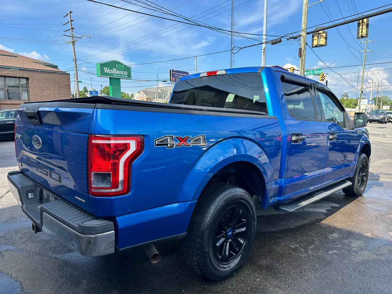 Ford F-150 4WD Reg Cab 141" XLT 2015