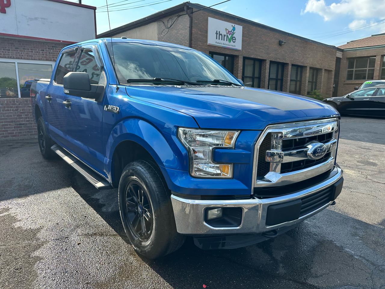 Ford F-150 4WD Reg Cab 141" XLT 2015