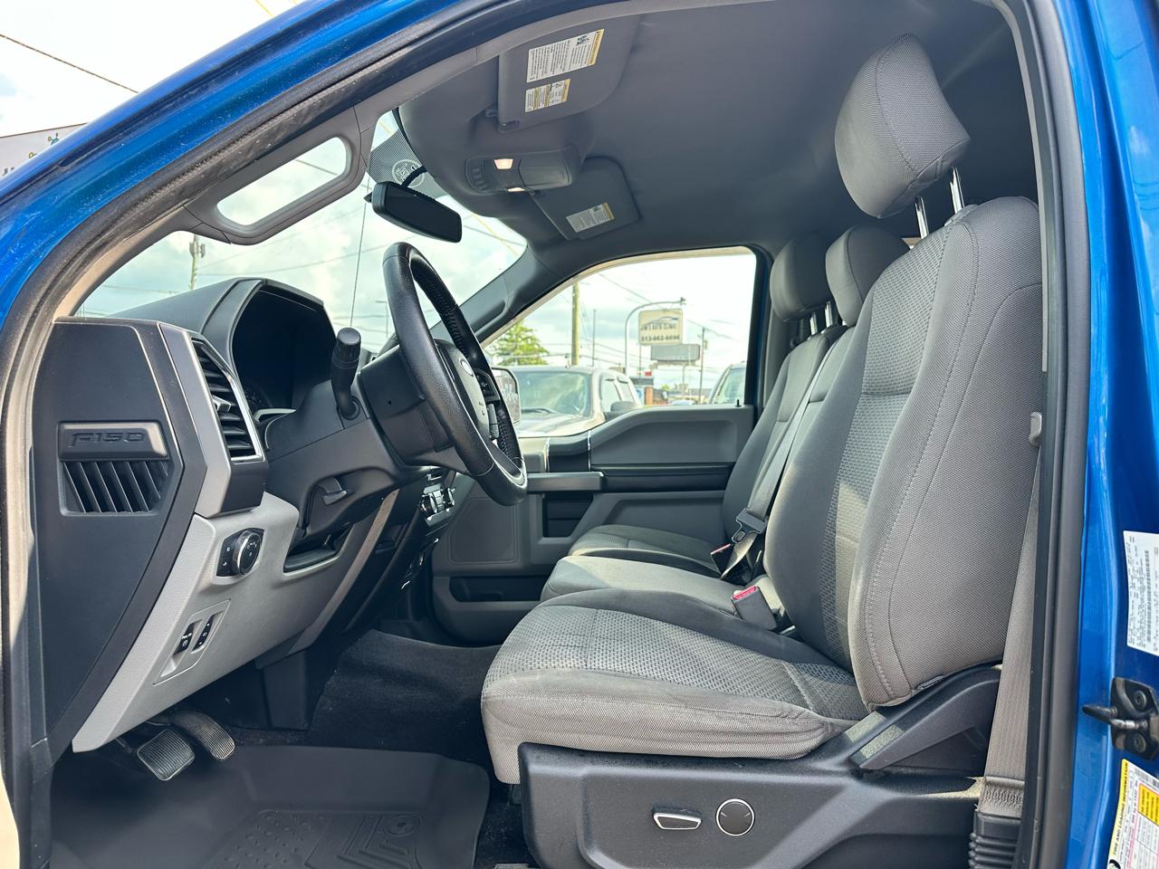 Ford F-150 4WD Reg Cab 141" XLT 2015