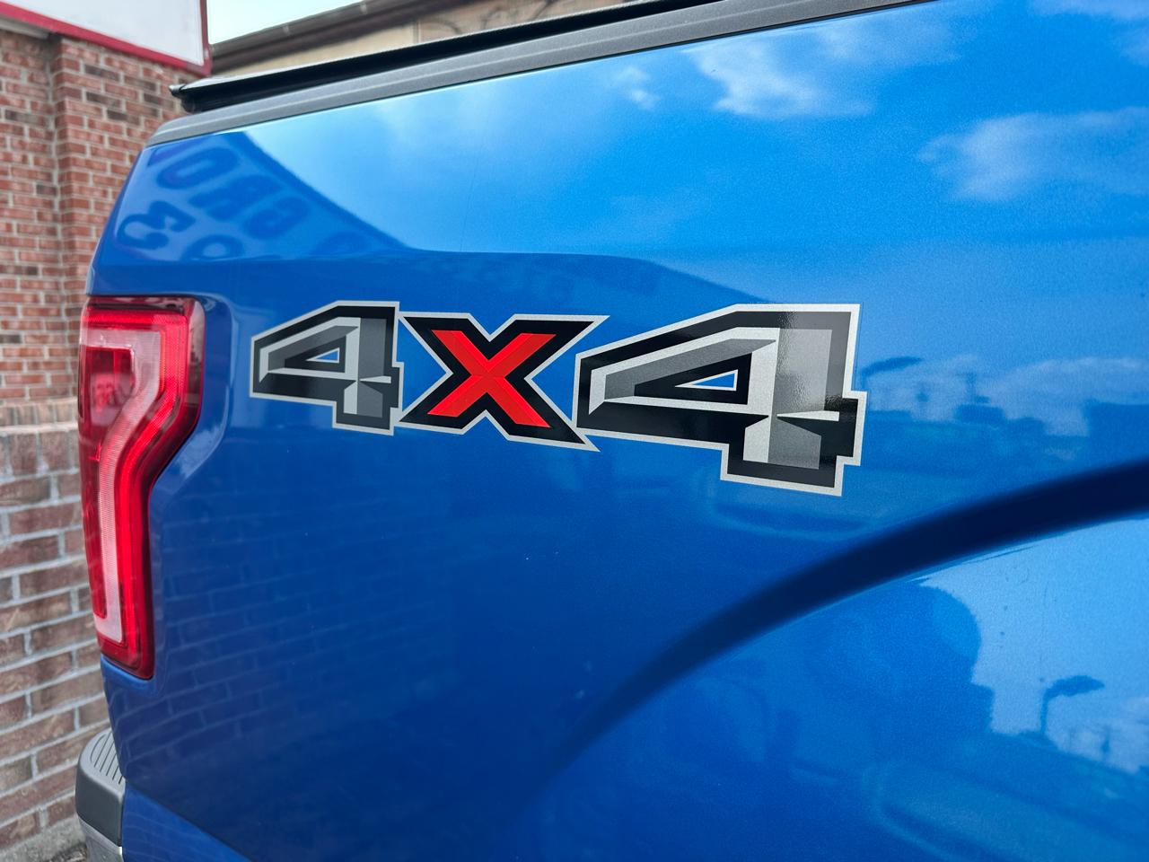 Ford F-150 4WD Reg Cab 141" XLT 2015