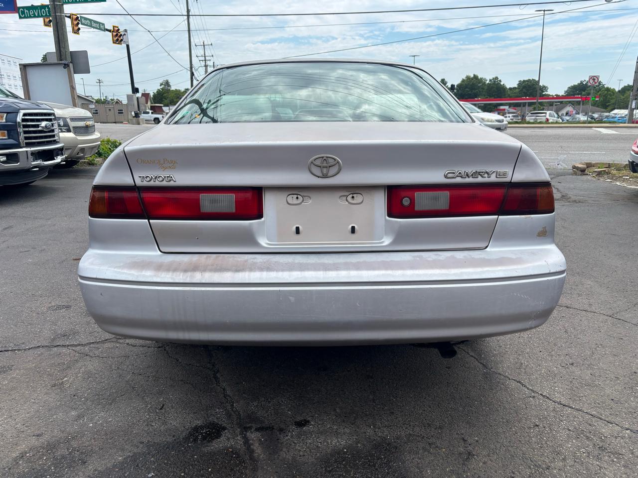 Toyota Camry CE 1997