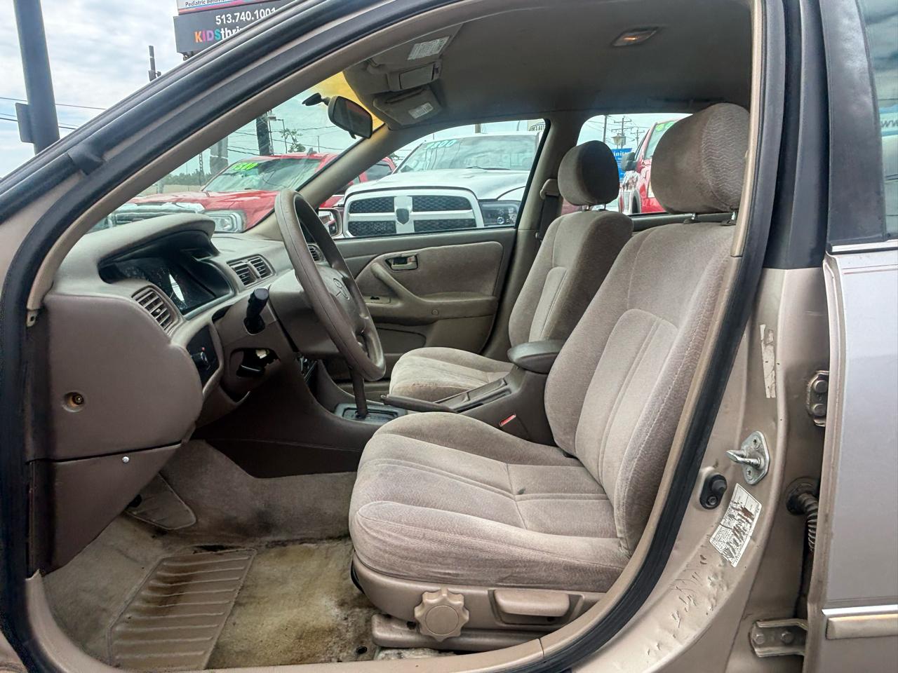 Toyota Camry CE 1997
