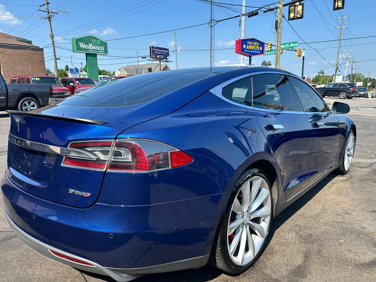 Tesla Model S 85D 2015